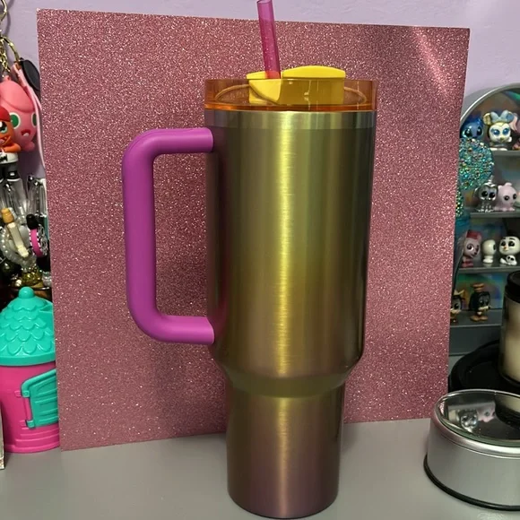 Summer Starbucks Stanley collaboration 40 ounce cold cup - Picture 3 of 5